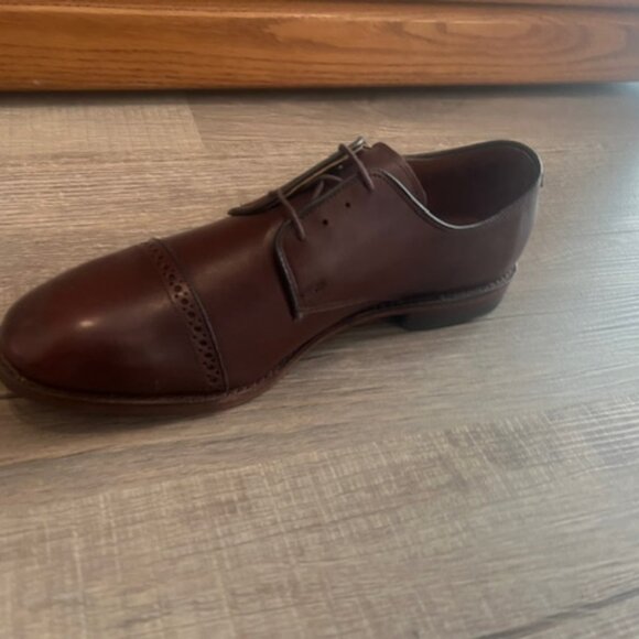 Allen Edmonds - 11 E - two pair - $175 per pair main image 9